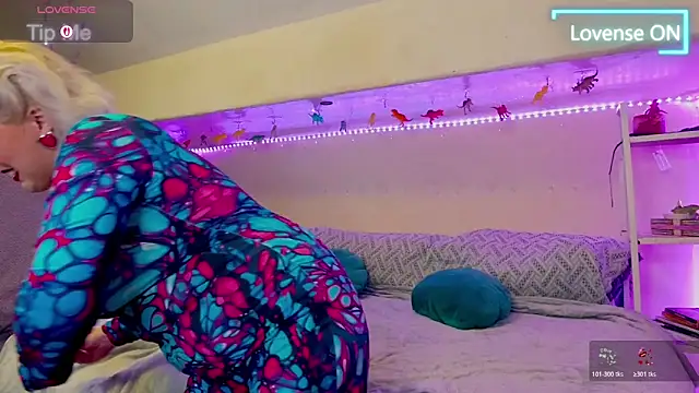 Snapshot of GoddessAlimony chatting on 16, 4, 2026 GoddessAlimony online show from 16, 4, 2026