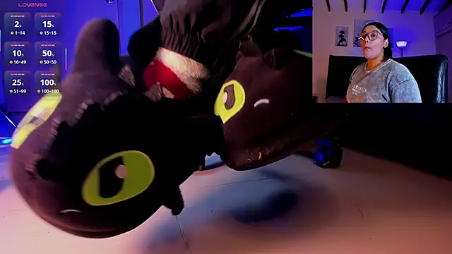 Snapshot of aleya_bliss chatting on 26, 11, 2025 aleya bliss online show from 26, 11, 2025