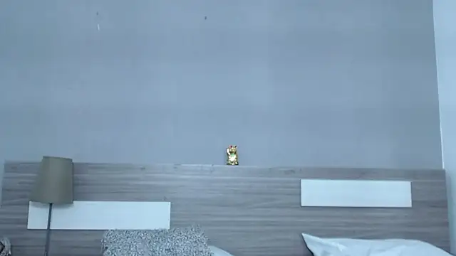 Liiamthompson online show from 5, 10, 2025