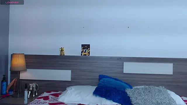 Liiamthompson online show from 23, 10, 2025