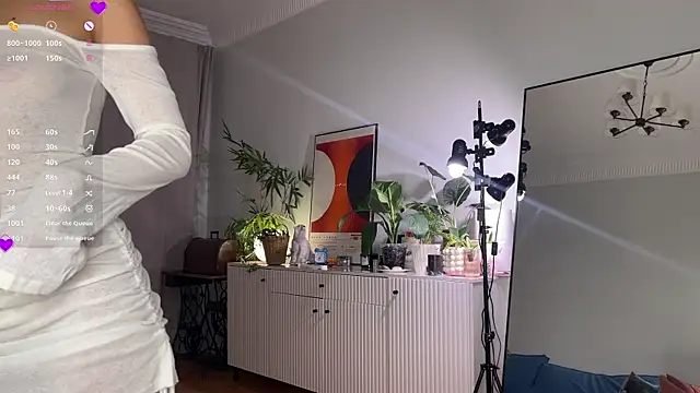 Snapshot of WhiteAnni chatting on 11, 10, 2025 WhiteAnni online show from 11, 10, 2025