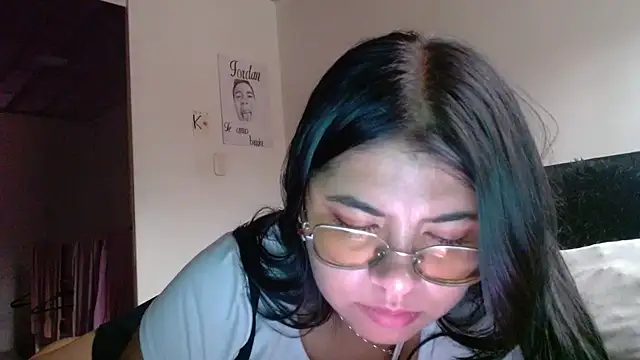 Snapshot of viccky_vick chatting on 31, 5, 2026 viccky vick online show from 31, 5, 2026