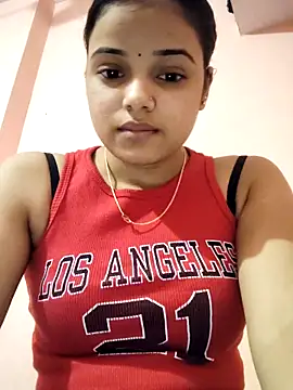 Snapshot of RAYI_123 chatting on 28, 11, 2025 RAYI 123 online show from 28, 11, 2025