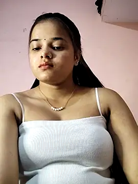 Snapshot of RAYI_123 chatting on 6, 5, 2026 RAYI 123 online show from 6, 5, 2026