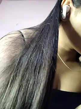 Snapshot of RAYI_123 chatting on 13, 5, 2026 RAYI 123 online show from 13, 5, 2026