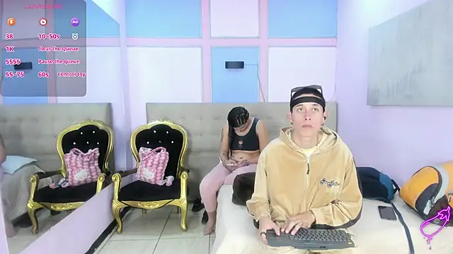 Snapshot of SimonAndJocelyn chatting on 9, 9, 2025 SimonAndJocelyn online show from 9, 9, 2025