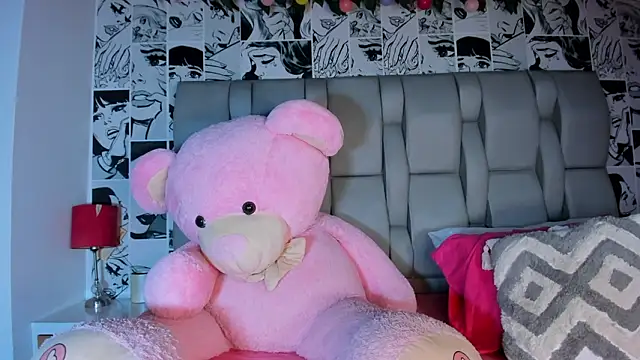 Snapshot of LucyRosse chatting on 17, 3, 2026 LucyRosse online show from 17, 3, 2026