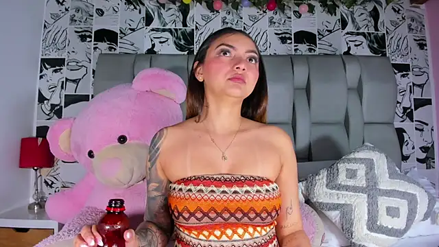 Snapshot of LucyRosse chatting on 22, 3, 2026 LucyRosse online show from 22, 3, 2026