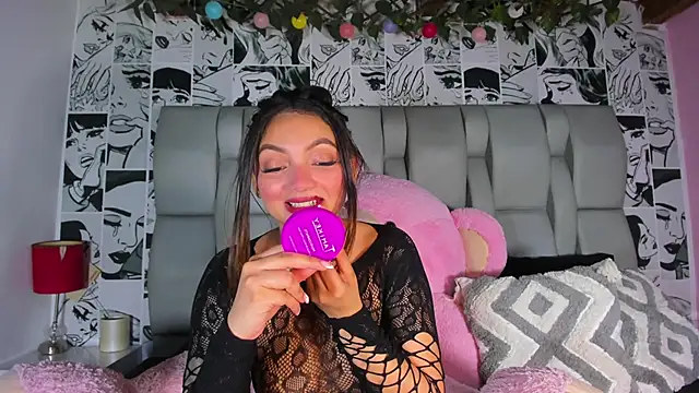 Snapshot of LucyRosse chatting on 29, 3, 2026 LucyRosse online show from 29, 3, 2026