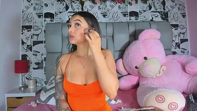 Snapshot of LucyRosse chatting on 19, 4, 2026 LucyRosse online show from 19, 4, 2026