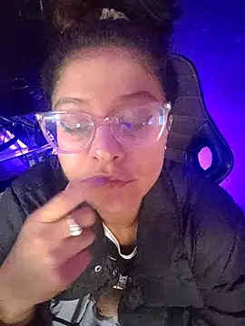 mac-sara online show from 6, 3, 2025