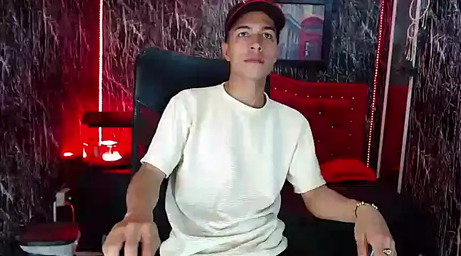 Dylan Milk online show from 30, 1, 2025