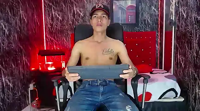 Dylan Milk online show from 31, 1, 2025