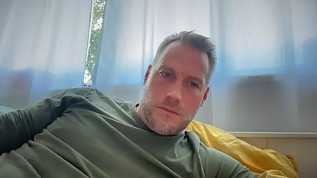 Christian87xxx online show from 19, 9, 2025