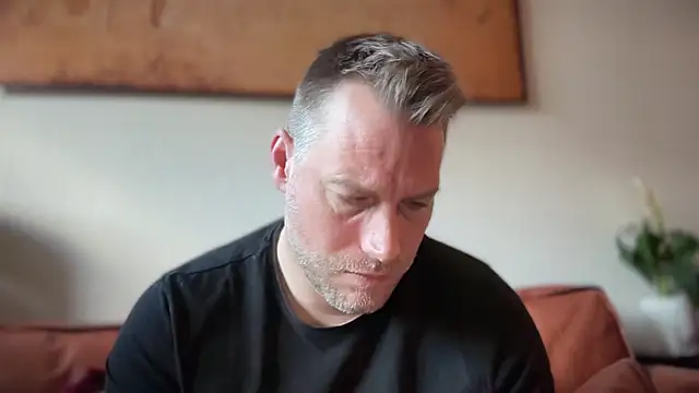 Christian87xxx online show from 6, 4, 2026