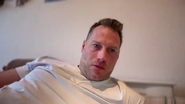 Christian87xxx online show from 14, 4, 2026