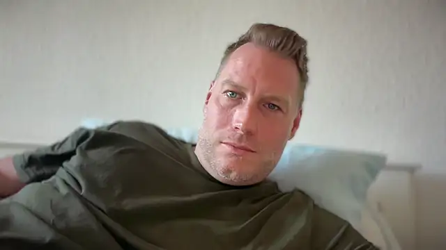 Christian87xxx online show from 17, 6, 2026
