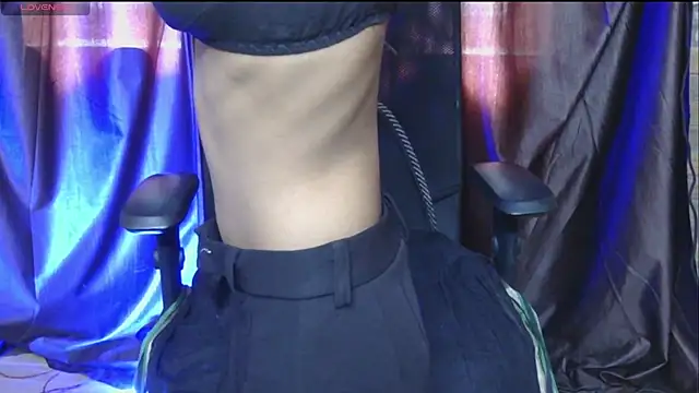 Snapshot of wow-simran chatting on 3, 11, 2025 wow-simran online show from 3, 11, 2025