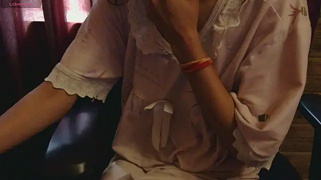 Snapshot of wow-simran chatting on 4, 3, 2026 wow-simran online show from 4, 3, 2026