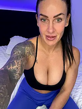 Snapshot of goddess-harper chatting on 9, 1, 2026 goddess-harper online show from 9, 1, 2026