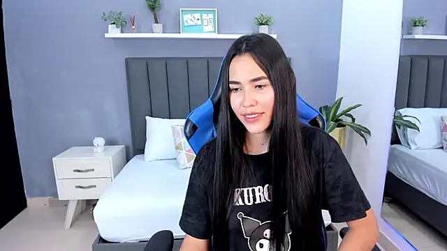 Snapshot of alessia_leroy chatting on 18, 2, 2025 alessia leroy online show from 18, 2, 2025