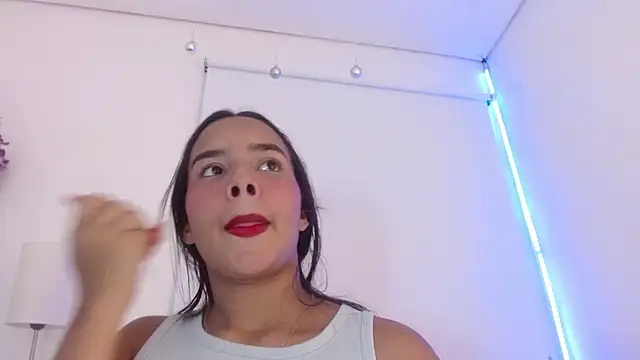 Snapshot of Roxy_Stonee chatting on 1, 11, 2025 Roxy Stonee online show from 1, 11, 2025