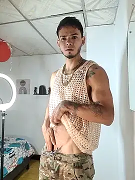 Snapshot of Niick01_ chatting on 13, 11, 2025 Niick01 online show from 13, 11, 2025