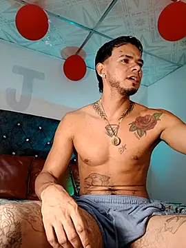 Snapshot of Niick01_ chatting on 15, 11, 2025 Niick01 online show from 15, 11, 2025