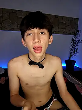 Snapshot of jacob_and_sam chatting on 15, 2, 2025 jacob and sam online show from 15, 2, 2025