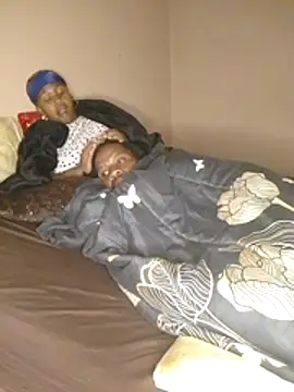 Snapshot of holidtic_justice chatting on 13, 12, 2025 holidtic justice online show from 13, 12, 2025