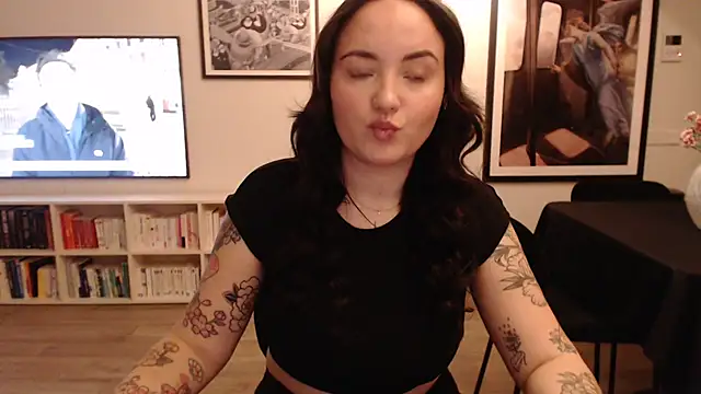 Snapshot of Orgasmille chatting on 18, 2, 2025 Orgasmille online show from 18, 2, 2025