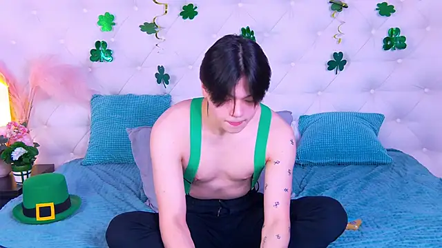 Snapshot of just_gay_ chatting on 16, 3, 2025 just gay online show from 16, 3, 2025