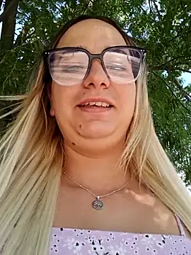 Snapshot of Mia_RainX chatting on 23, 6, 2026 Mia RainX online show from 23, 6, 2026