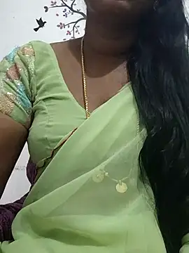 Snapshot of Tamil_Meera12 chatting on 19, 12, 2025 Tamil Meera12 online show from 19, 12, 2025