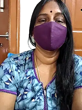 Snapshot of Tamil_Meera12 chatting on 2, 3, 2026 Tamil Meera12 online show from 2, 3, 2026