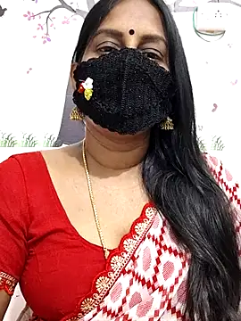 Snapshot of Tamil_Meera12 chatting on 23, 3, 2026 Tamil Meera12 online show from 23, 3, 2026