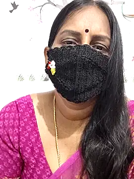 Snapshot of Tamil_Meera12 chatting on 31, 3, 2026 Tamil Meera12 online show from 31, 3, 2026