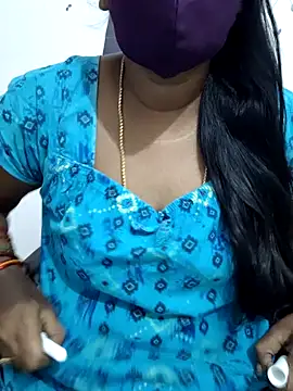 Snapshot of Tamil_Meera12 chatting on 8, 4, 2026 Tamil Meera12 online show from 8, 4, 2026