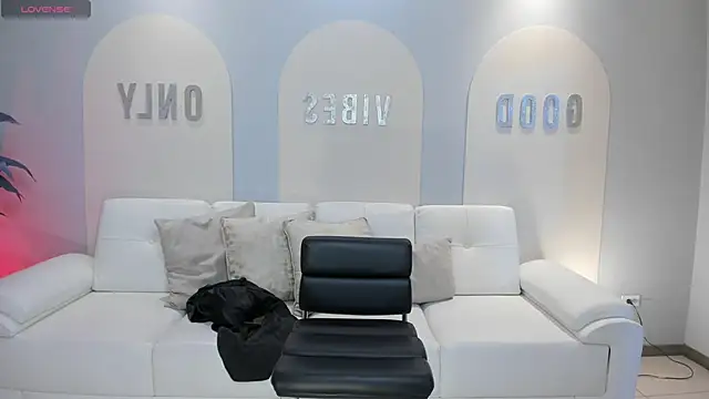 BeccaBaxter online show from 3, 3, 2026