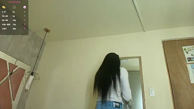 Snapshot of Raichell_ chatting on 6, 1, 2026 Raichell online show from 6, 1, 2026