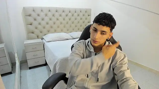 JhoanLeandro online show from 15, 11, 2025