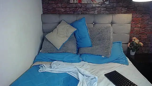 vicky bass online show from 10, 3, 2025