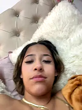 vicky bass online show from 4, 10, 2025