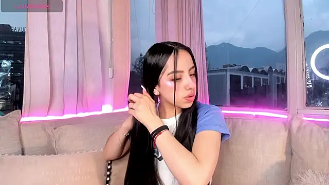 Snapshot of Daphne_chers chatting on 21, 11, 2025 Daphne chers online show from 21, 11, 2025