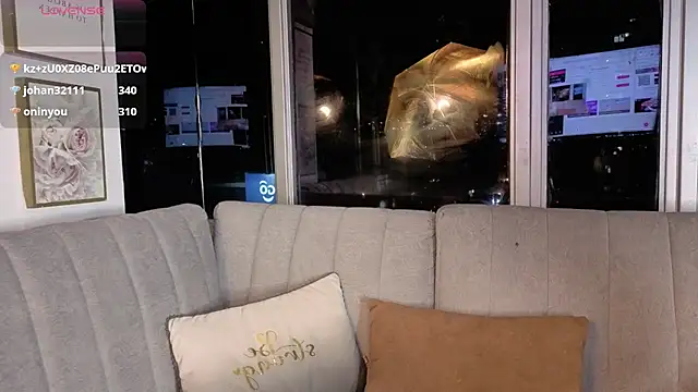 Snapshot of Daphne_chers chatting on 5, 3, 2026 Daphne chers online show from 5, 3, 2026