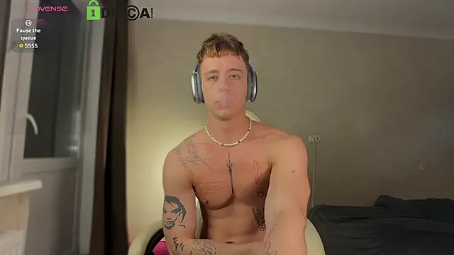 VincentSmith02 online show from 9, 3, 2026