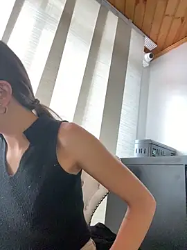 Andrea18 blonde online show from 12, 3, 2025