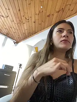 Andrea18 blonde online show from 21, 3, 2025