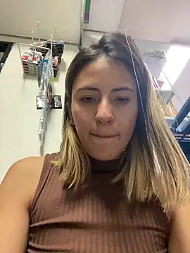 Andrea18 blonde online show from 18, 2, 2026
