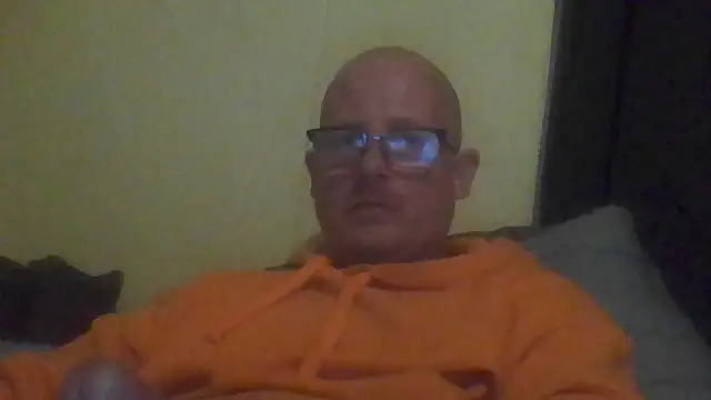 Snapshot of ClimbedCaelum chatting on 3, 11, 2025 ClimbedCaelum online show from 3, 11, 2025